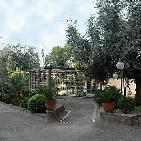 Casa Religiosa Per Ferie Ancelle Del Santuario-2